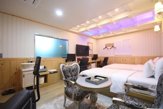 Yeosu Mj Motel Esterno foto