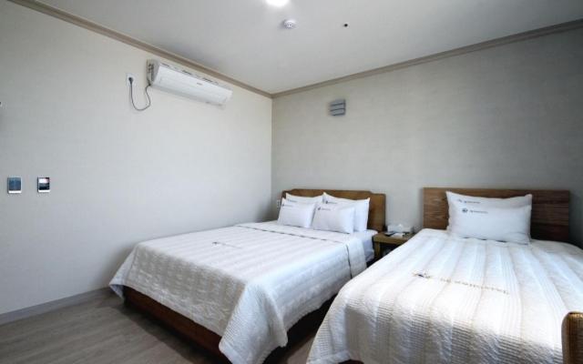 Yeosu Mj Motel Esterno foto