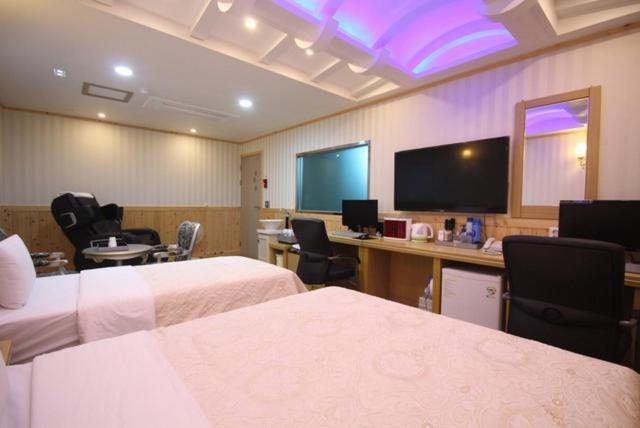 Yeosu Mj Motel Esterno foto