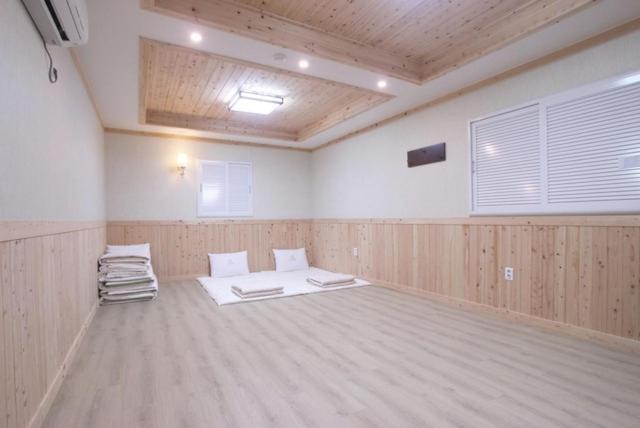 Yeosu Mj Motel Esterno foto
